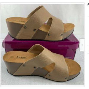 AGAPE COLLECTION Women's Camel Pine Slide Sandals